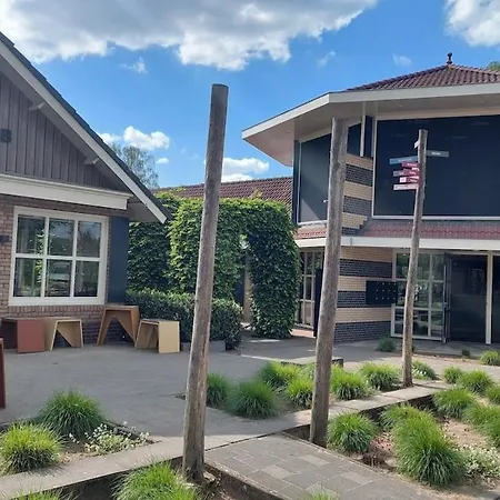 Sfeervol Ontspannen Op De Veluwe Met Prive Hottub - Boslodge By Cence