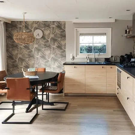Chalet Sfeervol Ontspannen Op De Veluwe Met Privé Hottub - Boslodge By Cence